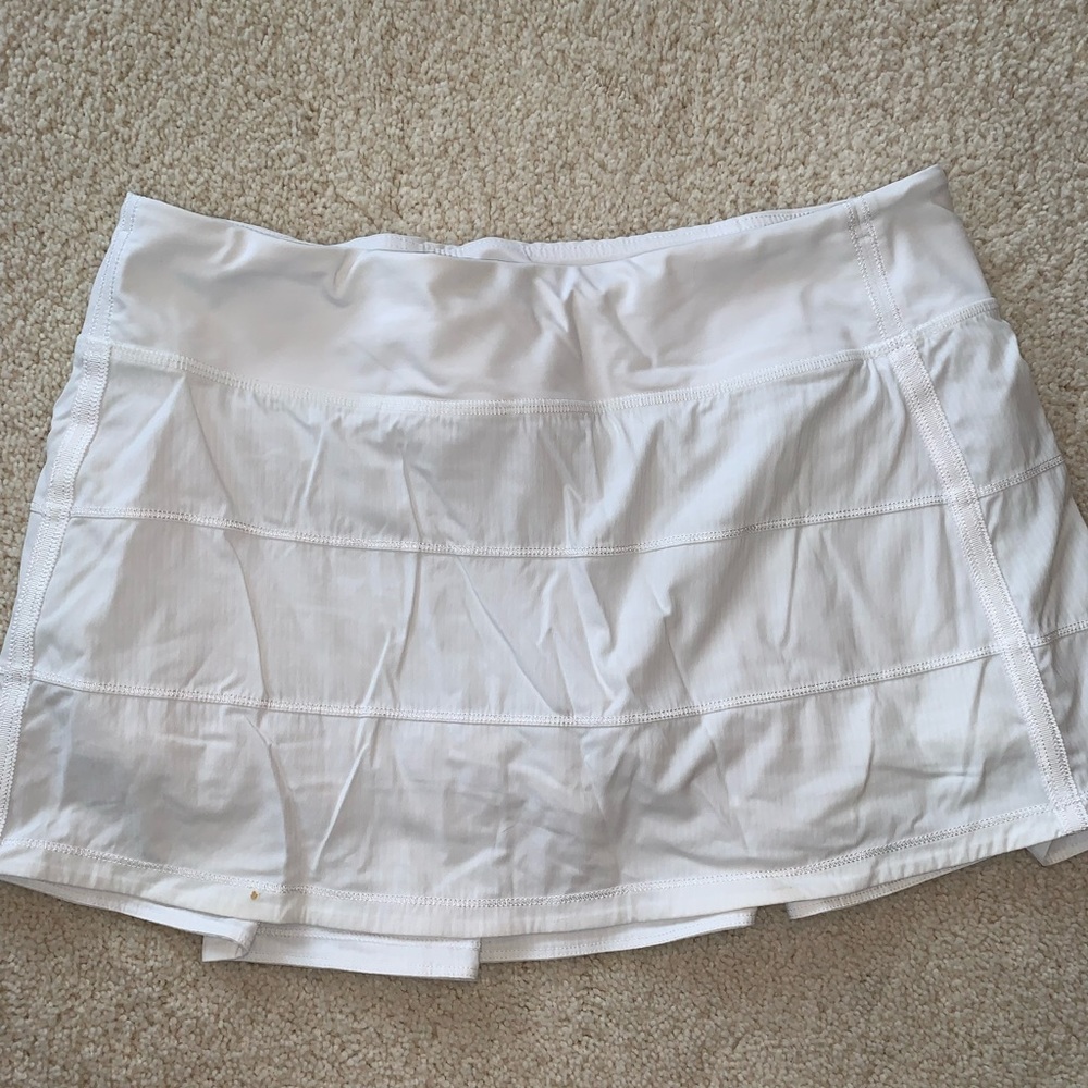 Lululemon pace rival skirt